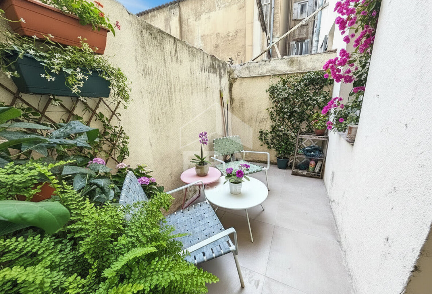 Appartement T3 avec terrasse à vendre au Camas, Marseille 77 m² — photo 1