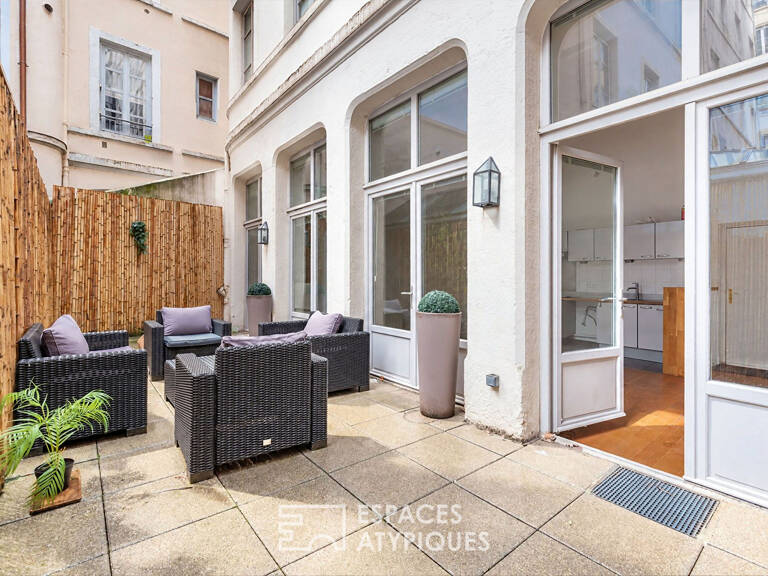 Appartement ancien rénové avec terrasse privée au coeur du quartier d'Ainay — photo 1