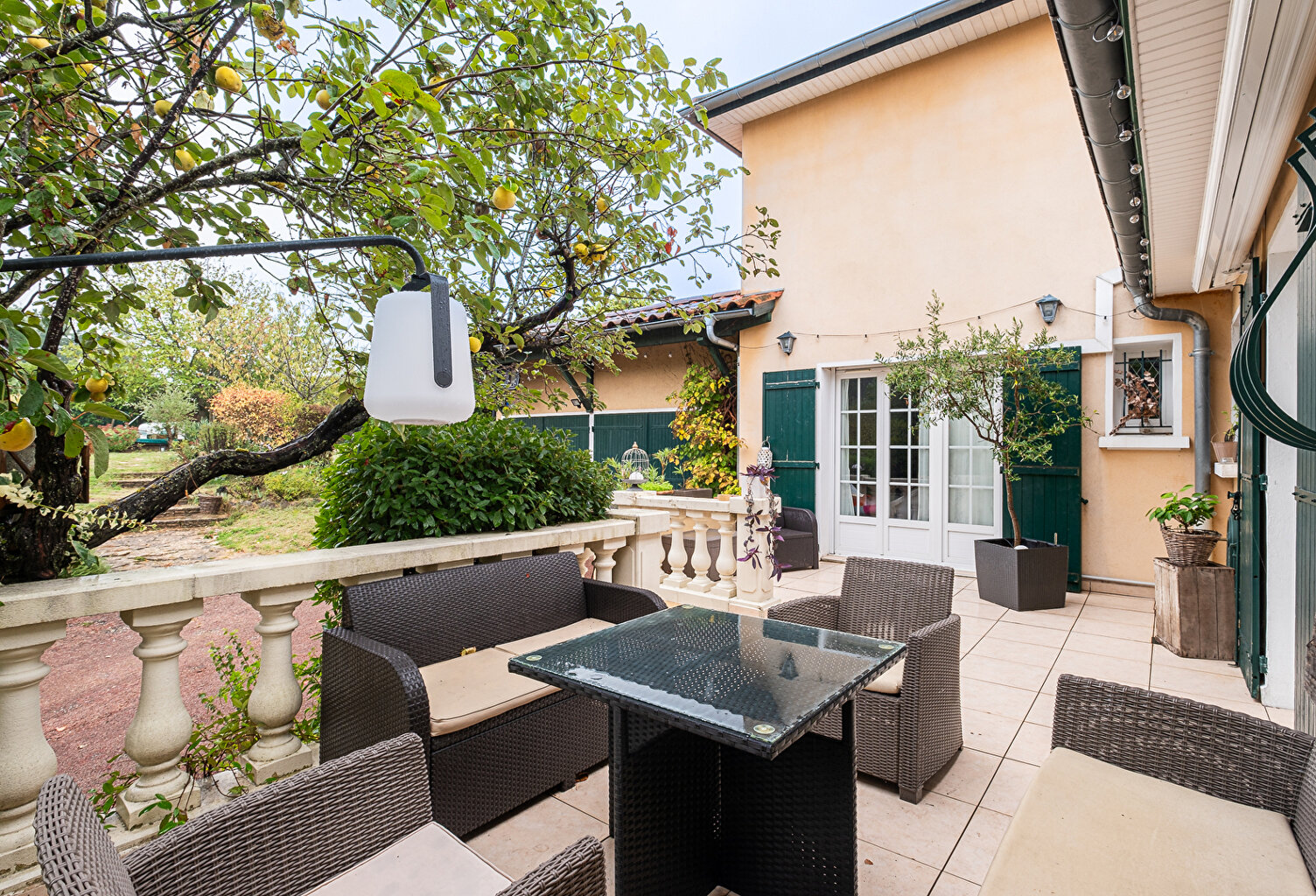Maison rénovée avec jardin et piscine — photo 1