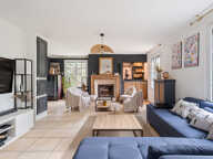 Maison rénovée avec jardin et piscine — photo 3