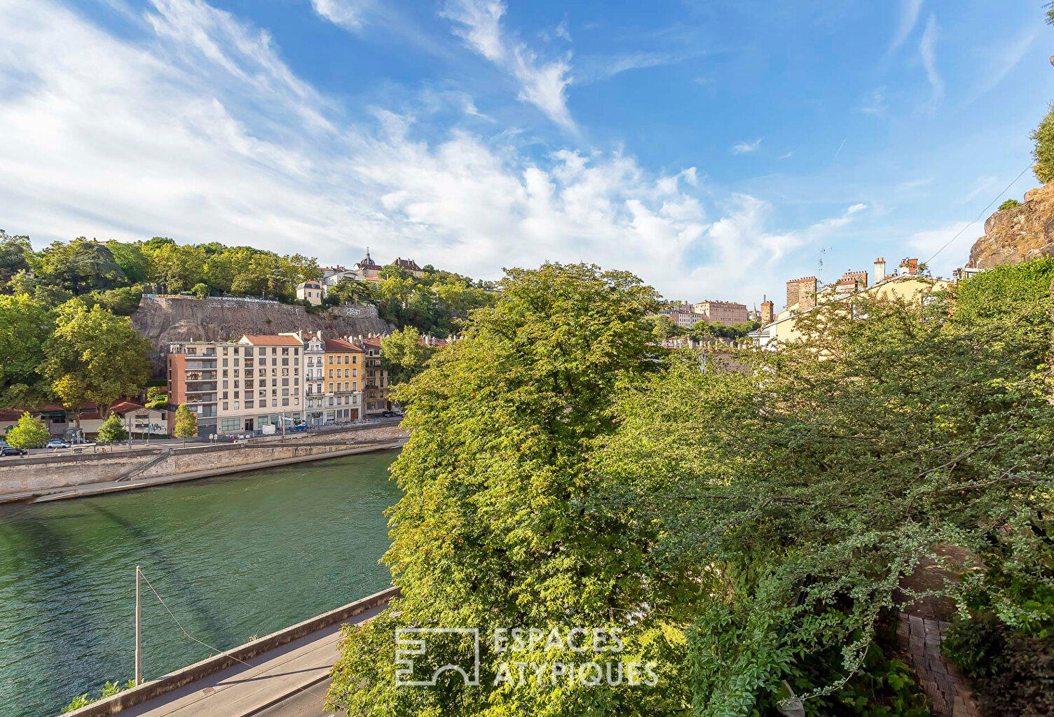 Appartement rénové avec vue à l'identité singulière — photo 1