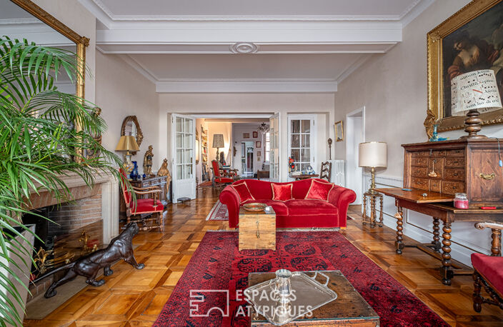 Très bel appartement bourgeois avec balcons Place Bellecour — photo 2
