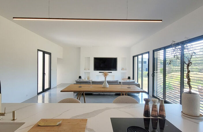 A vendre  dans bel environnement, villa contemporaine - Suze La Rousse — photo 4