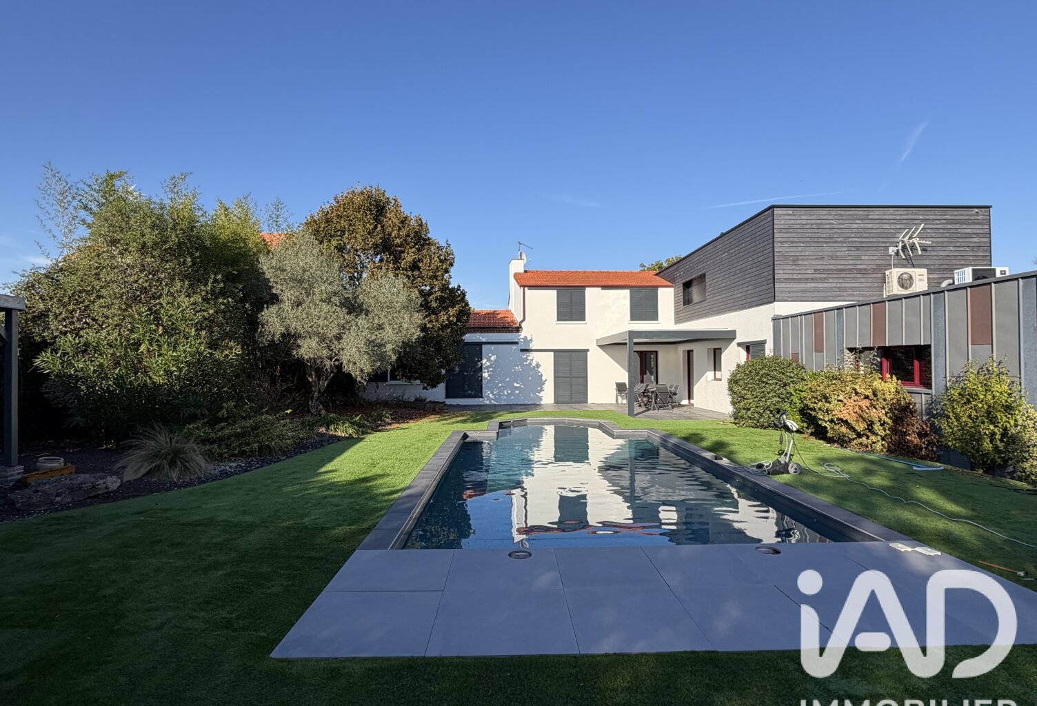 Vente Maison/villa 10 pièces — photo 1