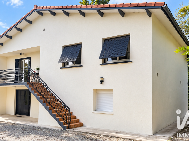 Vente Maison/villa 8 pièces — photo 1