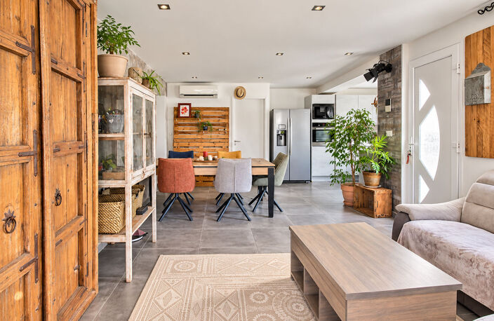 MARIGNANE - MAISON DE 101M² AVEC T2 INDÉPENDANT DE 35M2 LOUÉ, JARDIN, CUISINE D'ÉTÉ ET GARAGE ! — photo 4