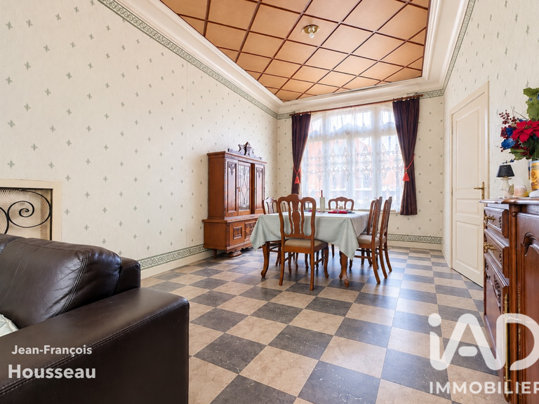 Vente Maison/villa 8 pièces — photo 1