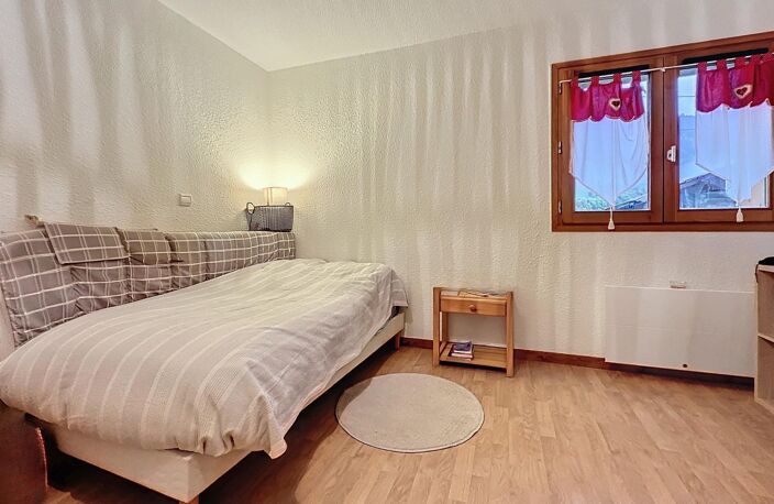 Exposition, parking, petite copropriété, faibles charges — photo 3