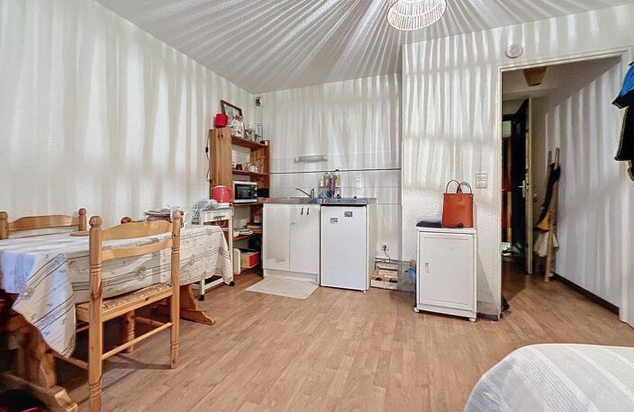Exposition, parking, petite copropriété, faibles charges — photo 4