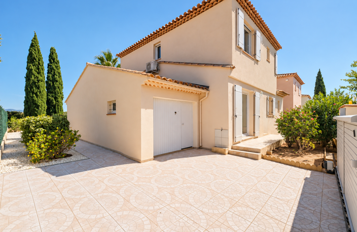 Maison rare avec vie de plain-pied   La Londe-les-Maures — photo 2