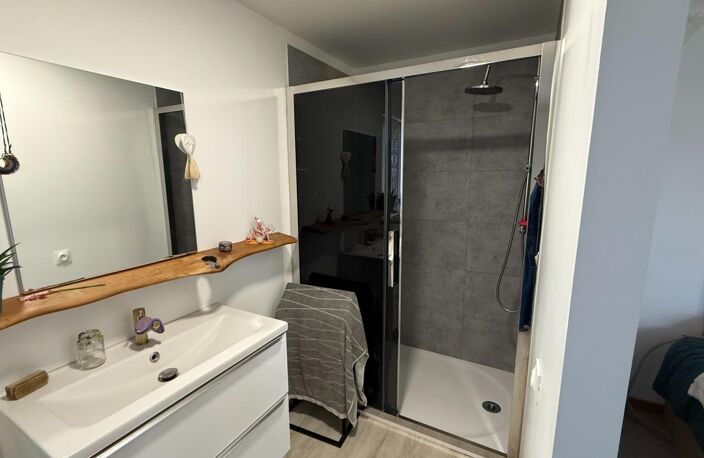 Complexe 3 chalets et local commercial — photo 4