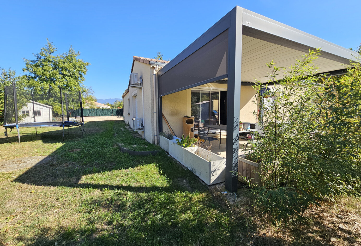 VILLA T4  DE PLAIN PIED AVEC PISCINE — photo 1