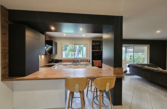 VILLA T4  DE PLAIN PIED AVEC PISCINE — photo 4