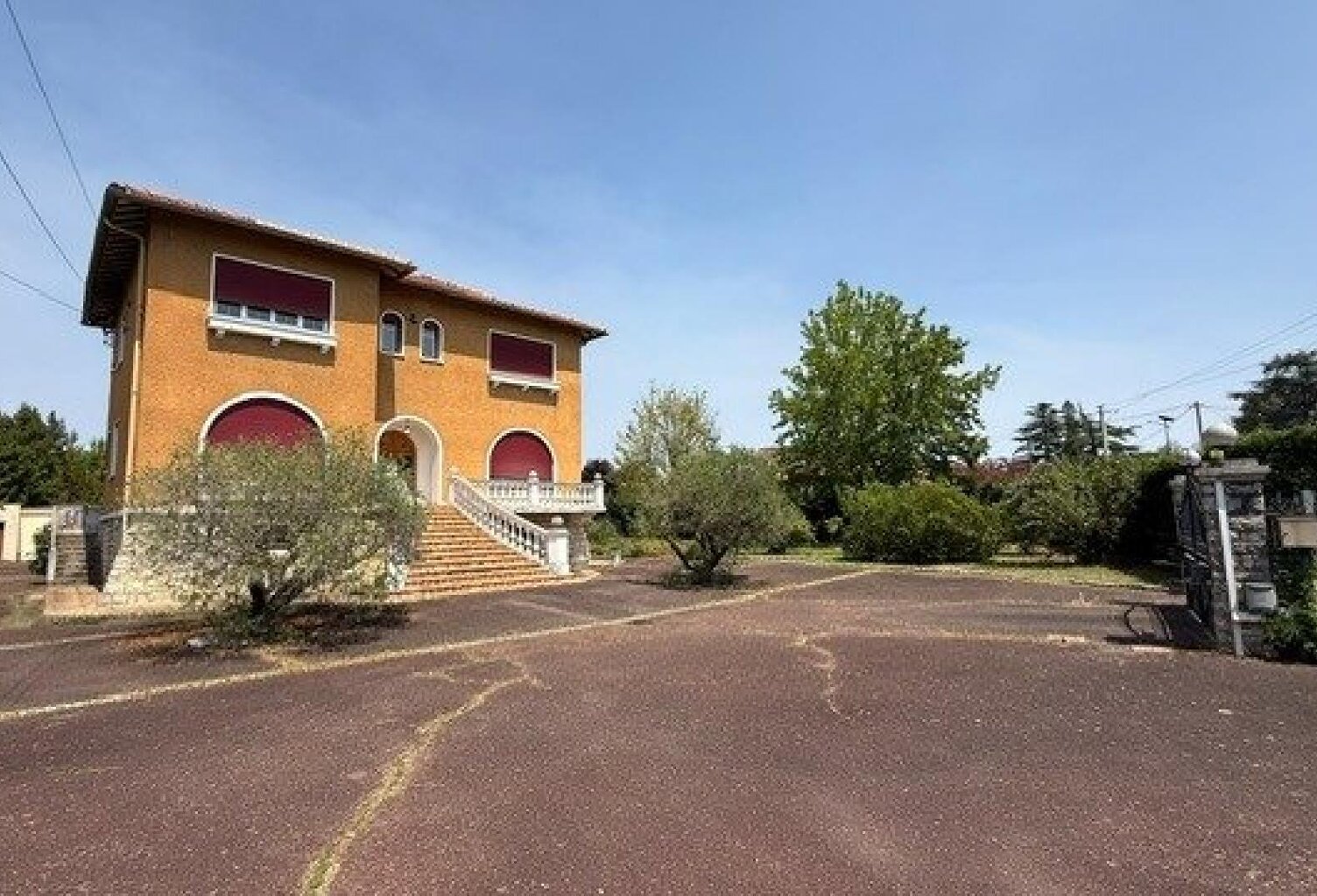 Le Passage  À quelques minutes d'Agen, découvrez une propriété aux multiples possibilités ! — photo 1