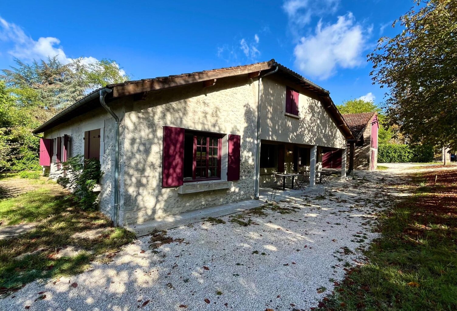 A louer grande maison en pierre entiérement rénové. — photo 1