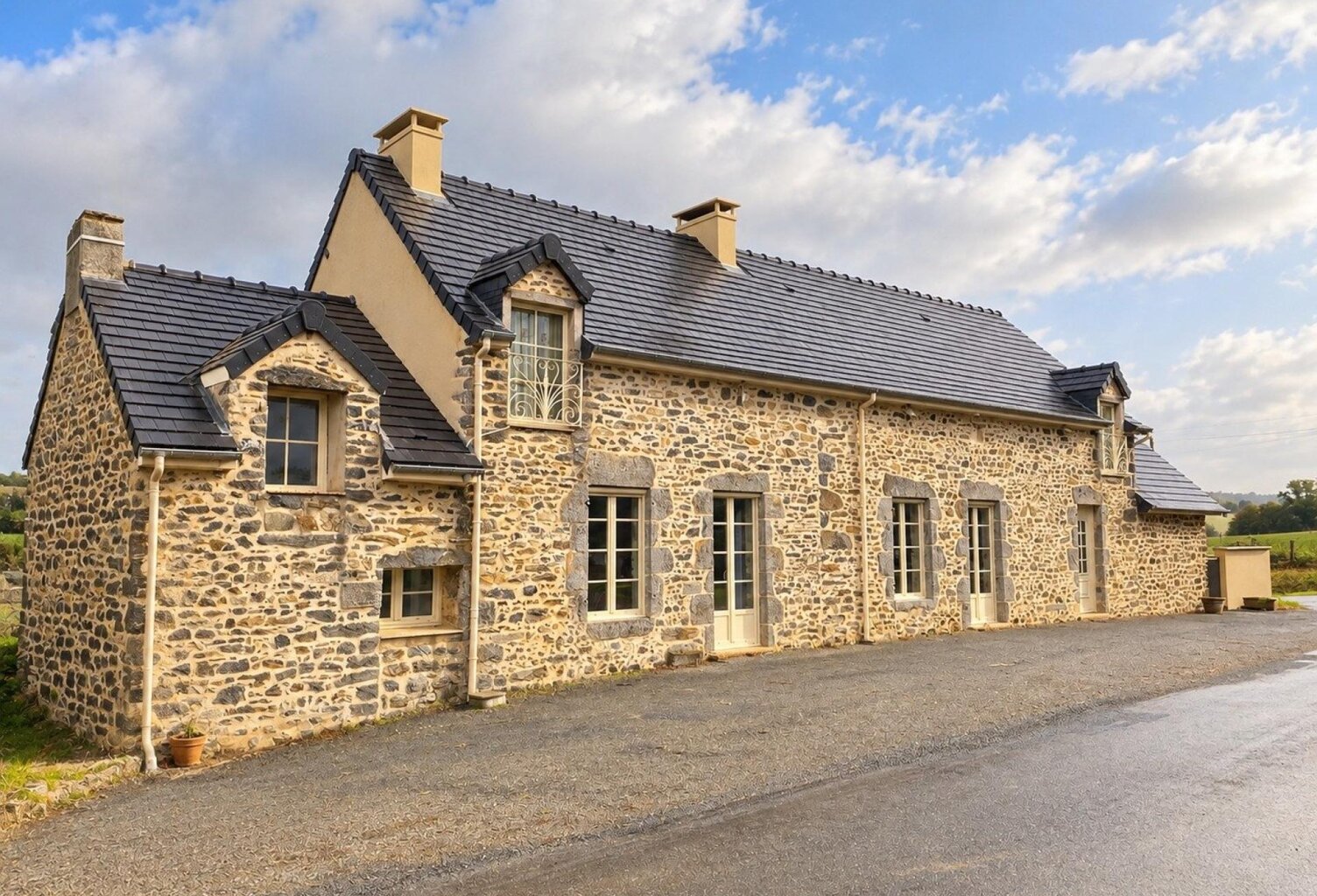Très belle maison en campagne avec terrain et prairies — photo 1
