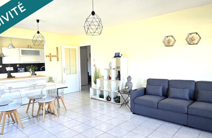 Appartement lumineux avec terrasse et parkings — photo 3