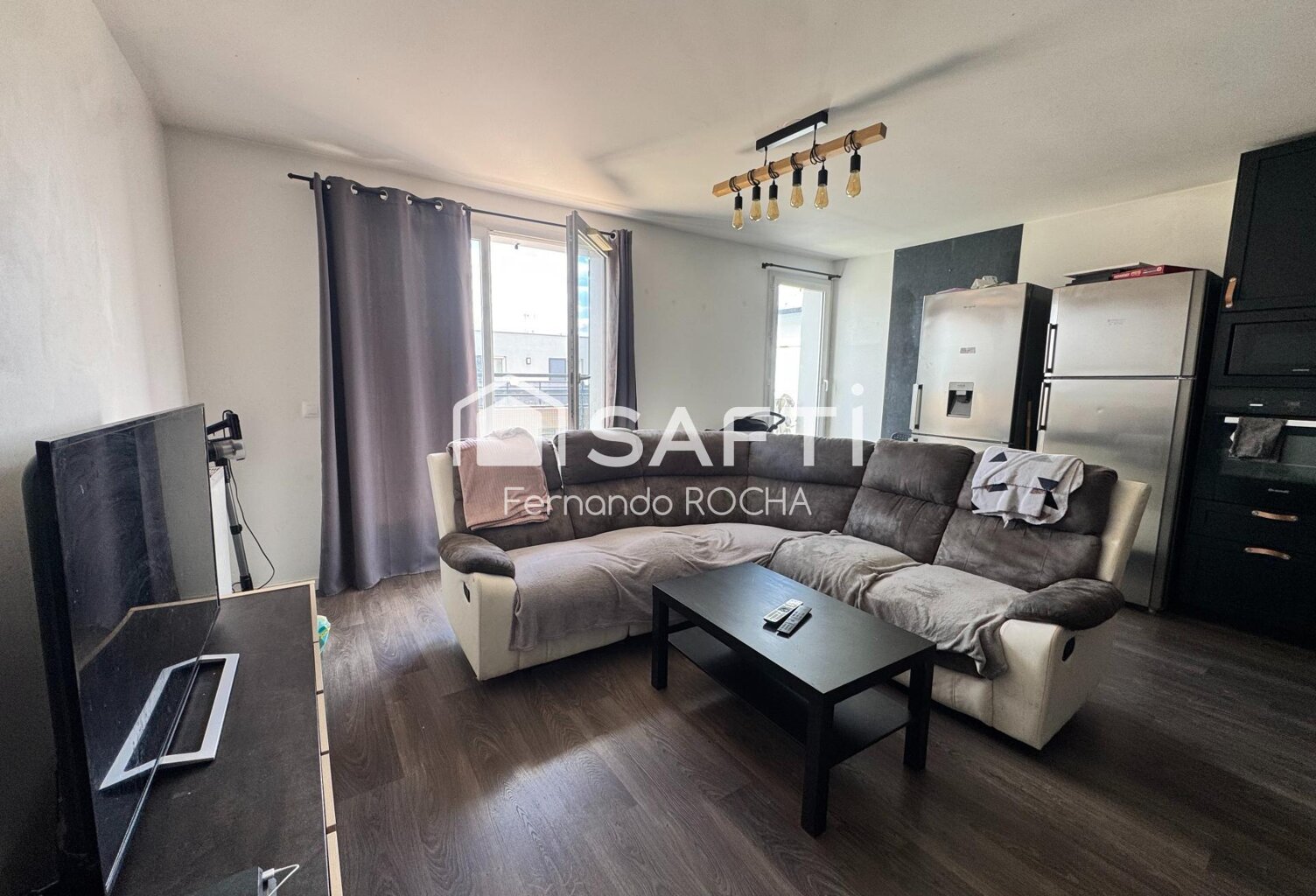 3 pièces avec terrasse et 2 parkings — photo 1