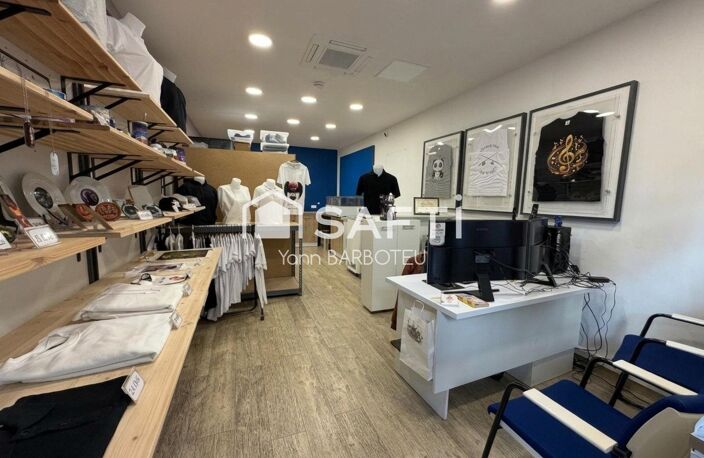 Fonds de commerce 35m² Création de flocages — photo 2