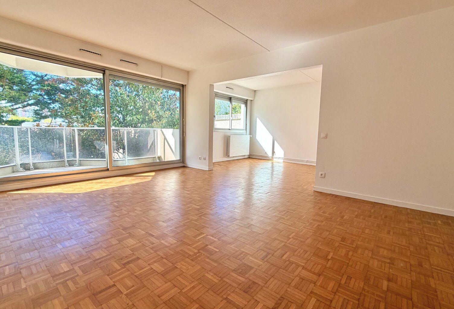 BORDEAUX CAUDÉRAN  Bel appartement traversant au pied du Parc Bordelais — photo 1