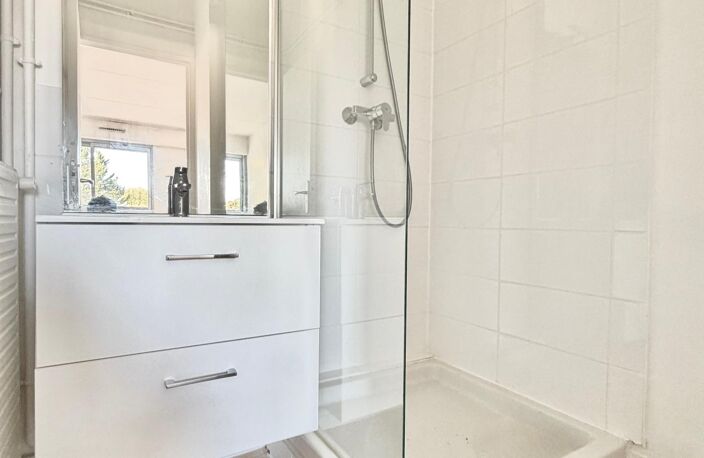 BORDEAUX CAUDÉRAN  Bel appartement traversant au pied du Parc Bordelais — photo 4