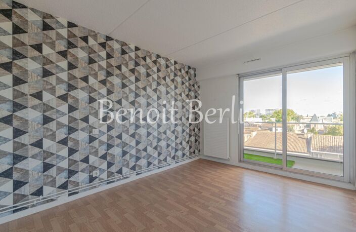 BORDEAUX CAUDÉRAN  Bel appartement traversant au pied du Parc Bordelais — photo 5
