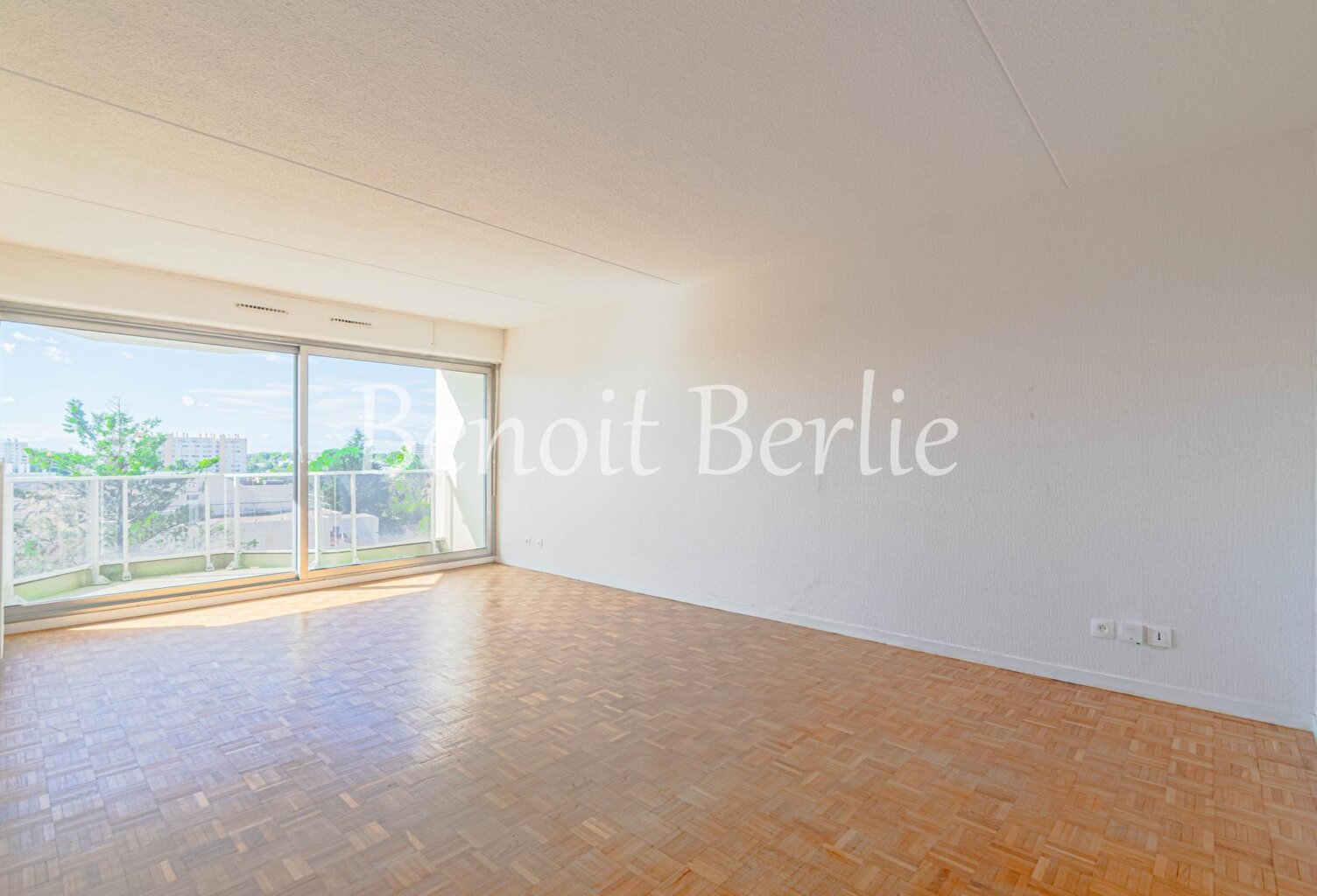 BORDEAUX CAUDÉRAN  Bel appartement traversant au pied du Parc Bordelais — photo 1
