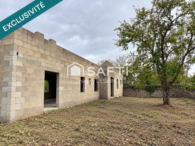 Villa de 300 m2 sur terrain de 2000 m2 avec travaux — photo du bien