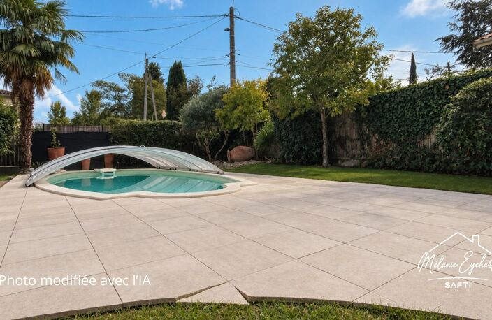 Maison de ville de 143 m² avec piscine, jardin arboré et grand garage  Angoulême — photo 5