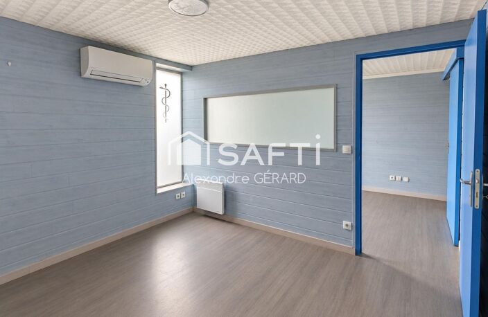 CAZAUX CENTRE  LOCAL COMMERCIAL AVEC VITRINE — photo 3
