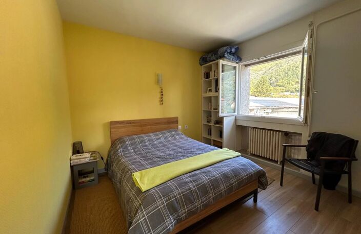 DIGNE – APPARTEMENT TYPE 4 DE 83 M² – BALCON ET CAVE — photo 4