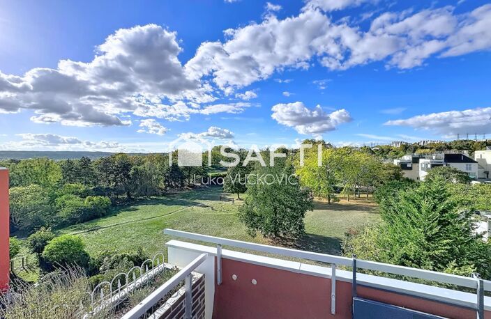 Un 2 pièces atypique de 66 m², lumineux et plein de charme ! — photo 4