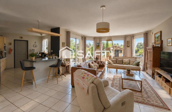 Maison de plain pied, 5 chambres, piscine sur un terrain d'environ 3100 m² — photo 2