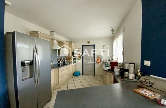 Maison de plain pied, 5 chambres, piscine sur un terrain d'environ 3100 m² — photo 4