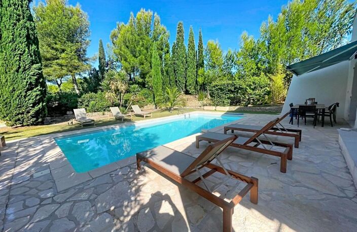 LA CADIÈRE-D'AZUR  SUPERBE MAISON DE PLAIN-PIED AVEC PISCINE ET FORT POTENTIEL — photo 3