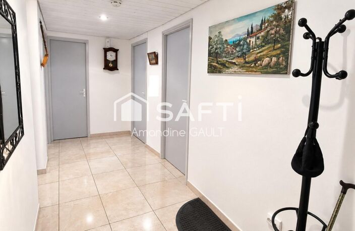 Appartement rénové avec balcon en cœur de ville — photo 2