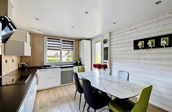 MAISON FAMILIALE DE 149 m² — photo 2