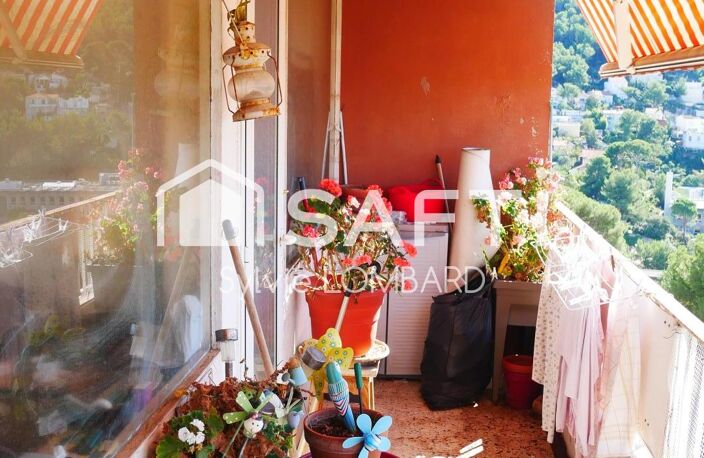 T4/5 ETAGE ELEVE AVEC CAVE ET BOX EN SOUS SOL INCLUS — photo 3