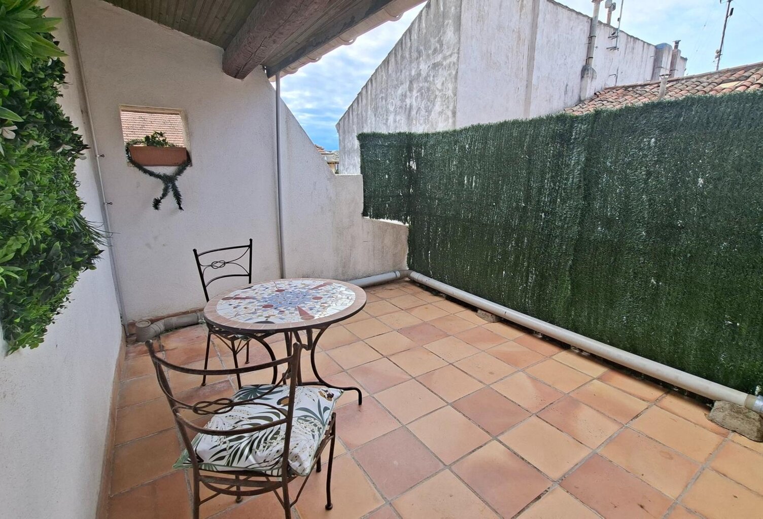 Un appartement avec terrasse — photo 1