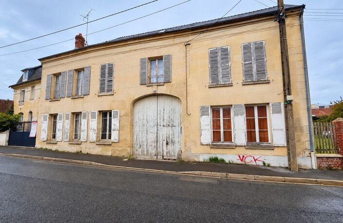 Maison à rénover de 180 m² en pierre de taille — photo 2