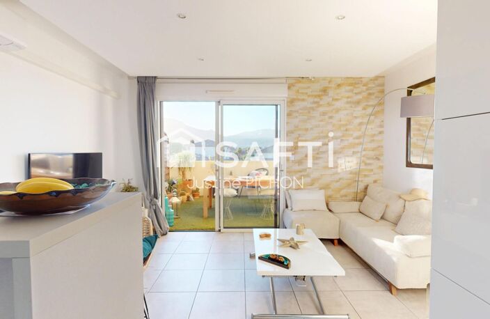 LA CRAU  Appartement T2 - Ascenseur - Terrasse  - À DEUX PAS DU CENTRE-VILLE — photo 4
