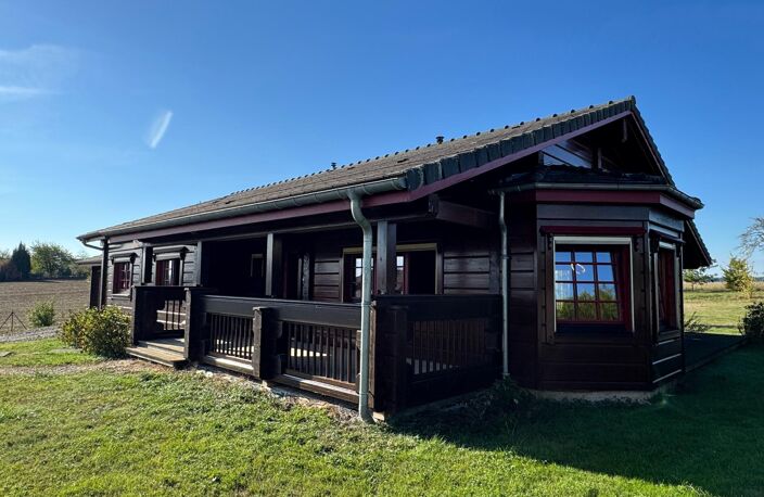 Cheppy 55270. Exceptionnel chalet finlandais de plain-pied de cinq pièces. — photo 2