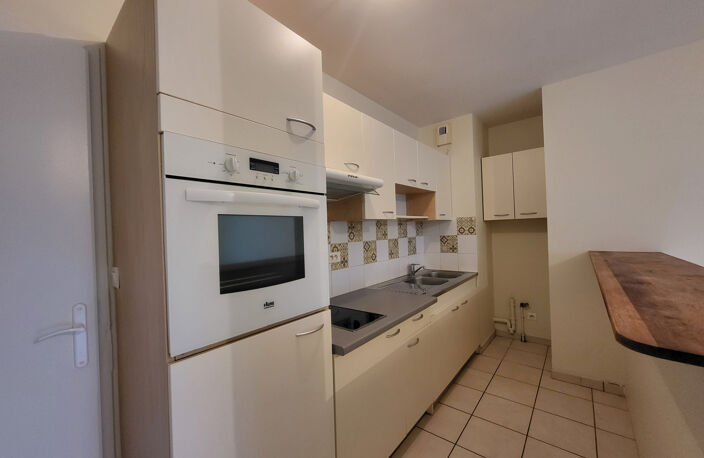 Apt T2 au rdc avec stationnement et jardin. — photo 3