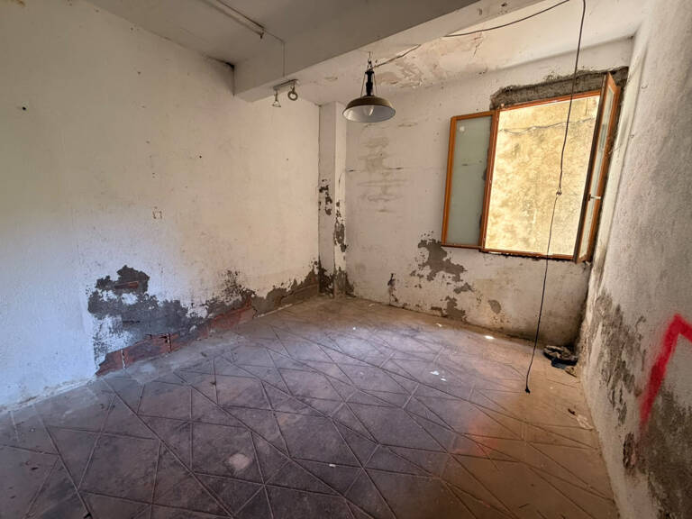 Appartement à rénové Sommières — photo 1