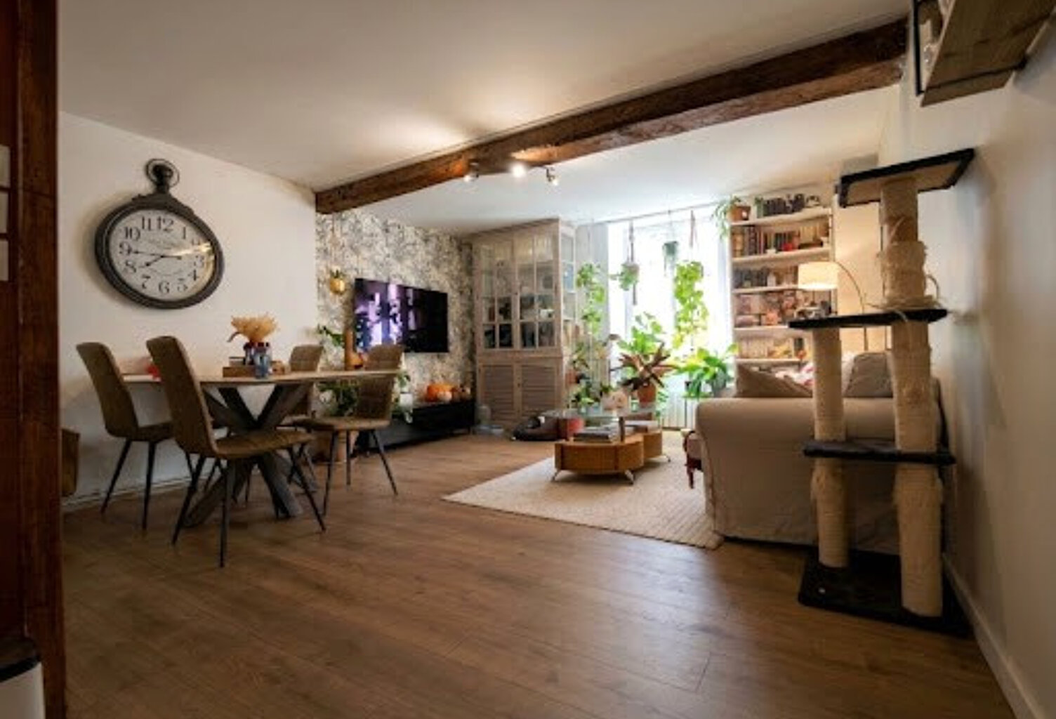 VOIRON Centre - T3 Duplex de 62 m2 Carrez (70 m2 au sol) — photo 1