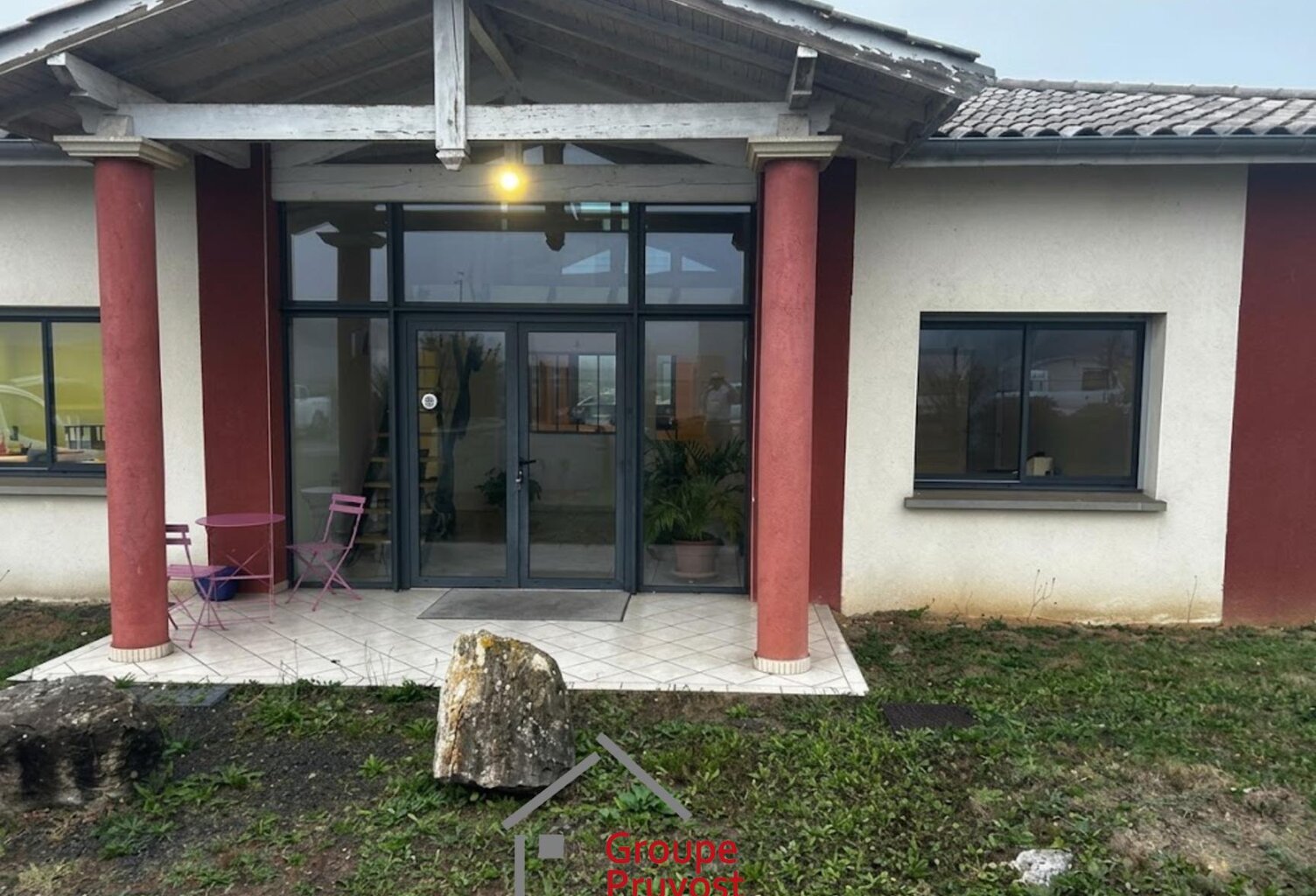 Ensemble Immobilier à vendre — photo 1