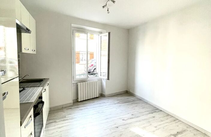 MAISON DE VILLE VIARMES — photo 4