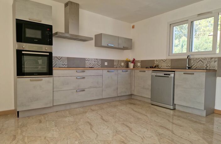 Bel appartement lumineux 4 pièces à Salon de Provence — photo 2