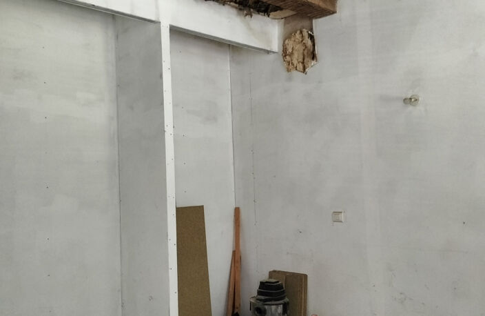maison de village à restaurer avec terrain et 2 autres parce — photo 4