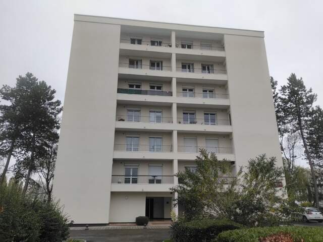 APPARTEMENT DE 81 m² situé aux CHENEVIERES à ESSEY avec GARAGE et balcon — photo du bien